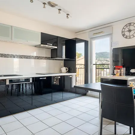 Apartment Evasion T3 Lumineux Avec Parking Et Clim *
