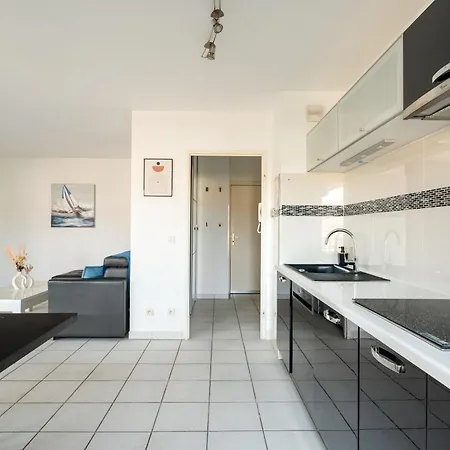 Apartment Evasion T3 Lumineux Avec Parking Et Clim *