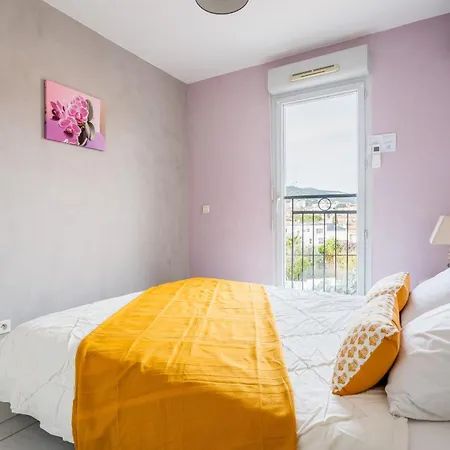 Evasion T3 Lumineux Avec Parking Et Clim Apartment